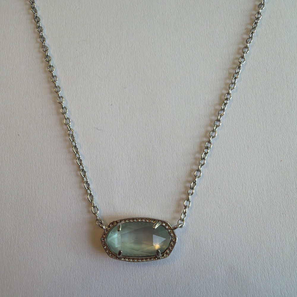 Kendra Scott Elisa Oval Pendant Necklace in Silver And Light Blue Illusion